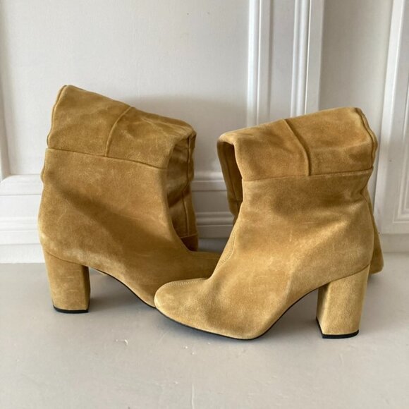 NWOB Urban Outfitters Over The Knee Yellow Sand Suede Heeled Boots Sz 39